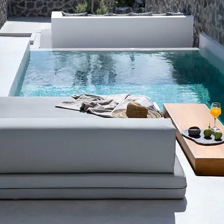 June Twenty Suites Karterados  Exterior photo